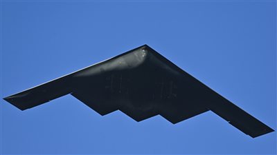 الولايات المتحدة ترسل قاذفات بي-2 إلى قاعدة غوام