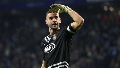 لا يغادر منزله.. خوان جارسيا يتلقى تهديدات بعد انتقاله لـ برشلونة