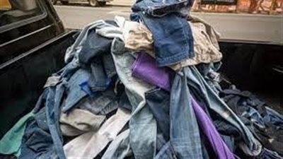 أضرار لبس ملابس الغير.. عادات شائعة تحمل مخاطر صحية خفية