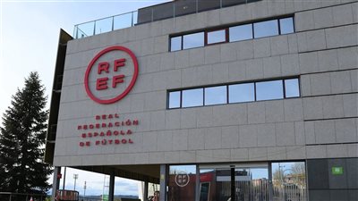 بسبب التحكيم.. الاتحاد الإسباني يهاجم ريال مدريد وبرشلونة