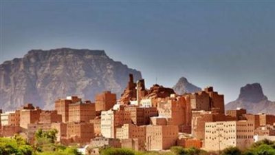 كف تواصل القيادة الجنوبية جهودها المكثفة لتحسين المنظومة الخدمية في محافظة شبوة؟