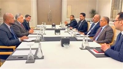  الزُبيدي يبحث مع سفير جمهورية الهند آفاق التعاون المشترك في الجوانب الأمنية والخدمية 