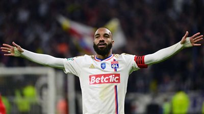 رسميا.. نيوم السعودي يعلن ضم ألكسندر لاكازيت