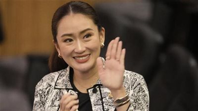 المحكمة الدستورية في تايلاند تعلق عمل رئيسة الوزراء