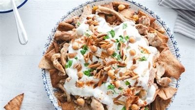 طريقة عمل فتة الفراخ السوري.. نكهة شامية فاخرة بمكونات بسيطة