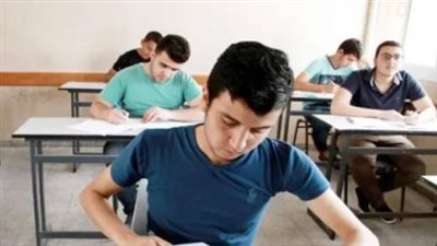 مدارس بعد الإعدادية التي تقبل بمجموع قليل