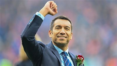 رسميا.. فان برونكهورست مساعدا لـ آرني سلوت في ليفربول