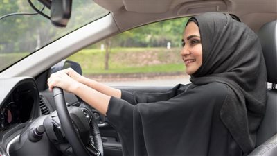 تفسير حلم ركوب السيارة للمتزوجة.. بين دلالات الاستقرار والتغيرات المرتقبة