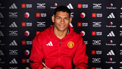 رسميا.. مانشستر يونايتد يُعلن تعاقده مع دييجو ليون