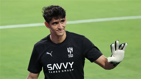 الهلال يتوصل لاتفاق مبدئي مع ياسين بونو لتمديد عقده