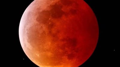 خسوف كلي للقمر في سبتمبر 2025.. تعرّف على المناطق التي ستشهده بالكامل