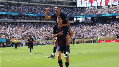 باريس سان جيرمان يلتهم ريال مدريد بثلاثية في شوط أول مثير