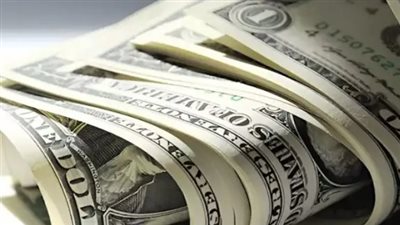سعر الدولار يرتفع مقابل الجنيه في 10 بنوك خلال أسبوع