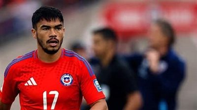 رسميا.. إشبيلية يعلن ضم ظهير منتخب تشيلي