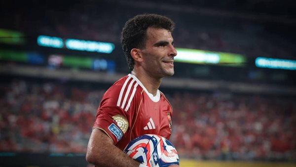 “مش هنسيب حقنا”.. والد زيزو يرد على هتافات جماهير الزمالك ضد لاعب الأهلي “مش هنسيب حقنا”.. والد زيزو يرد على هتافات جماهير الزمالك ضد لاعب الأهلي