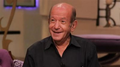 لطفي لبيب في العناية المركزة.. أزمة صحية حرجة وتضامن واسع من الوسط الفني والجمهور