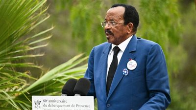 الرئيس الكاميروني يعلن ترشحه لولاية ثامنة