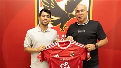 الصفقة السابعة.. الأهلي يعلن رسميا ضم محمد شكري