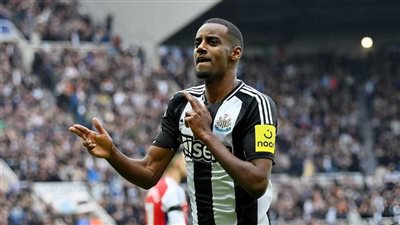 ليفربول يتفق شفهيًا مع إيزاك بعقد لمدة 6 سنوات