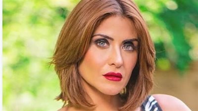 من هي هيدي كرم؟ | مسيرتها الفنية وأحدث إطلالاتها عبر 