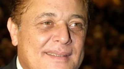 من هو محمود عبد العزيز؟ مسيرته، أعماله، وأزمة أسرته مع بوسي شلبي