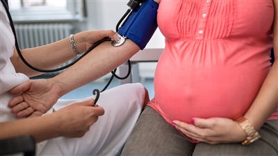 ارتفاع ضغط الدم أثناء الحمل.. تعرفي على الأسباب والمخاطر