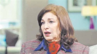 فنانة بصوت الحكمة.. نادية رشاد تروي كيف نالت رضا والدتها رغم رفضها دخول الفن