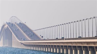 جسر الملك فهد يعلن شروط عبور العمالة والمركبات 2025.. إليك التفاصيل الكاملة