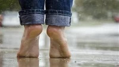 المشي على رؤوس الأصابع.. فوائد مذهلة للجسم