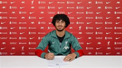 المصري كريم أحمد يوقع أول عقد احترافي مع ليفربول