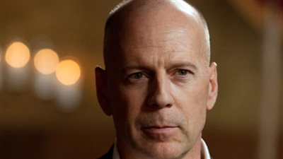 نشأة ومسيرة بروس ويليس.. نجم Die Hard الذي هزمته ذاكرته