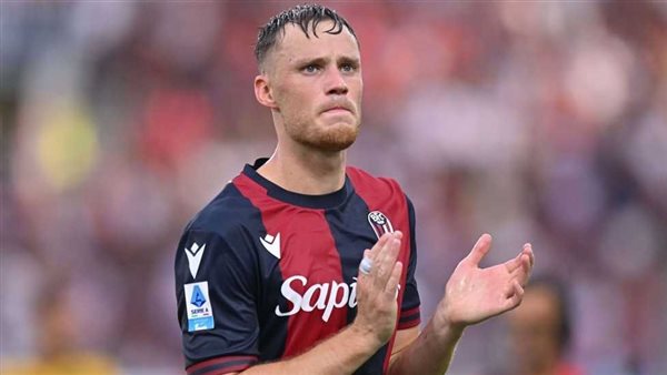 رسميا.. نابولي يعلن ضم المدافع الهولندي سام بيوكيما