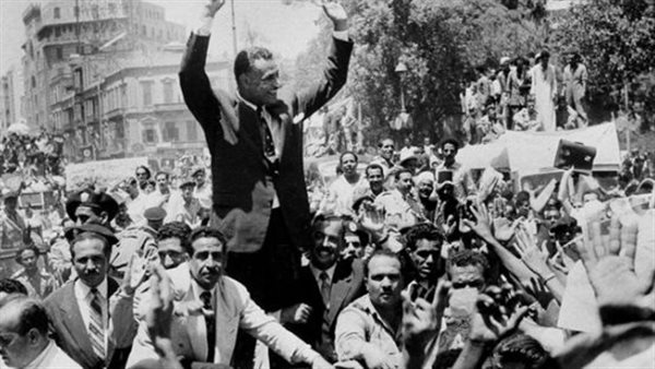 تفاصيل الساعات الأخيرة قبل اندلاع ثورة يوليو.. من داخل “نادي الضباط” إلى كوبري القبة