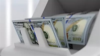 سعر الدولار مقابل الجنيه اليوم.. هبوط مفاجئ في 6 بنوك وتراجع يصل إلى 19 قرشًا