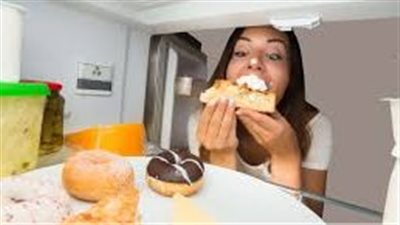 كيف يمكنني التحكم في رغبتي في تناول السكر؟.. 4 خطوات فقط