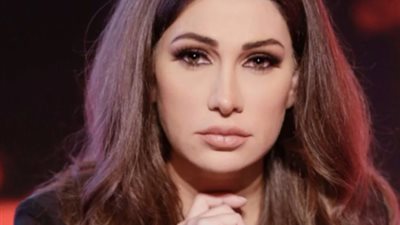 ديما صادق تبكي زياد الرحباني وترد على الانتقادات برسالة مؤثرة إلى فيروز
