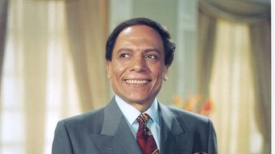 من هو عادل إمام؟ سيرة الزعيم الذي لا يغيب عن قلوب الجمهور