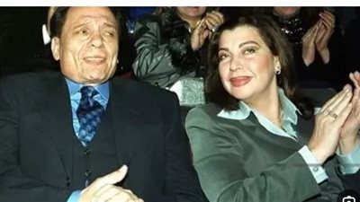 عادل إمام يتصدر التريند بصورة نادرة مع زوجته.. وجمهوره يعلق: الزعيم لا يُنسى