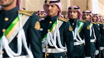 ما هي التخصصات المطلوبة في كلية الملك خالد للجامعيين؟ تعرف على التفاصيل