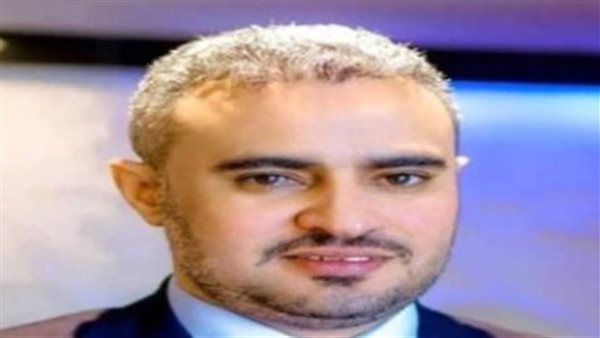 عبدالعزيز الشيخ يستلم دفة هيئة الإعلام والثقافة عبدالعزيز الشيخ يستلم دفة هيئة الإعلام والثقافة