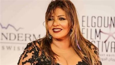 هالة صدقي تتألق في ميكونوس: إجازة صيفية مليئة بالبهجة والذكريات