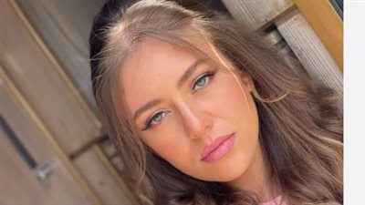 رحمة حسن تُهاجم عيادة تجميل شهيرة: تسببت لي في صلع دائم وتدمير نفسيتي