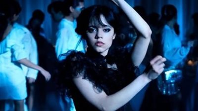 متى يُعرض الموسم الثاني من مسلسل Wednesday؟ التفاصيل الكاملة والمفاجآت