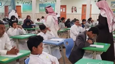 كل ما تريد معرفته عن نظام الفصول الثلاثة في التقويم الدراسي 1447