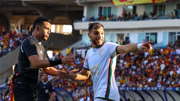 إيقاف الحكم بطل فضيحة السوبر التونسي وحرمانه من القائمة الدولية