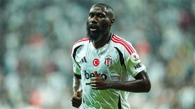 رسميا.. سندرلاند الإنجليزي يعلن ضم مدافع الكونغو الديمقراطية