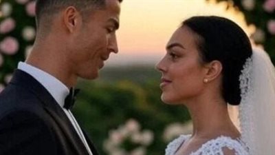 خطوبة رونالدو وجورجينا: تفاصيل اللحظة التي أسرت قلوب المعجبين