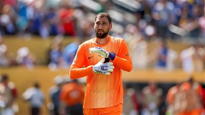 صفقة انتقال دوناروما إلى مانشستر سيتي مهددة بالفشل