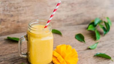 طريقة عمل عصير المانجو بالزبادي.. طعم لذيذ وفوائد صحية كثيرة