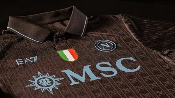 “القهوة” شعار نابولي الإيطالي في الموسم الجديد (صور)